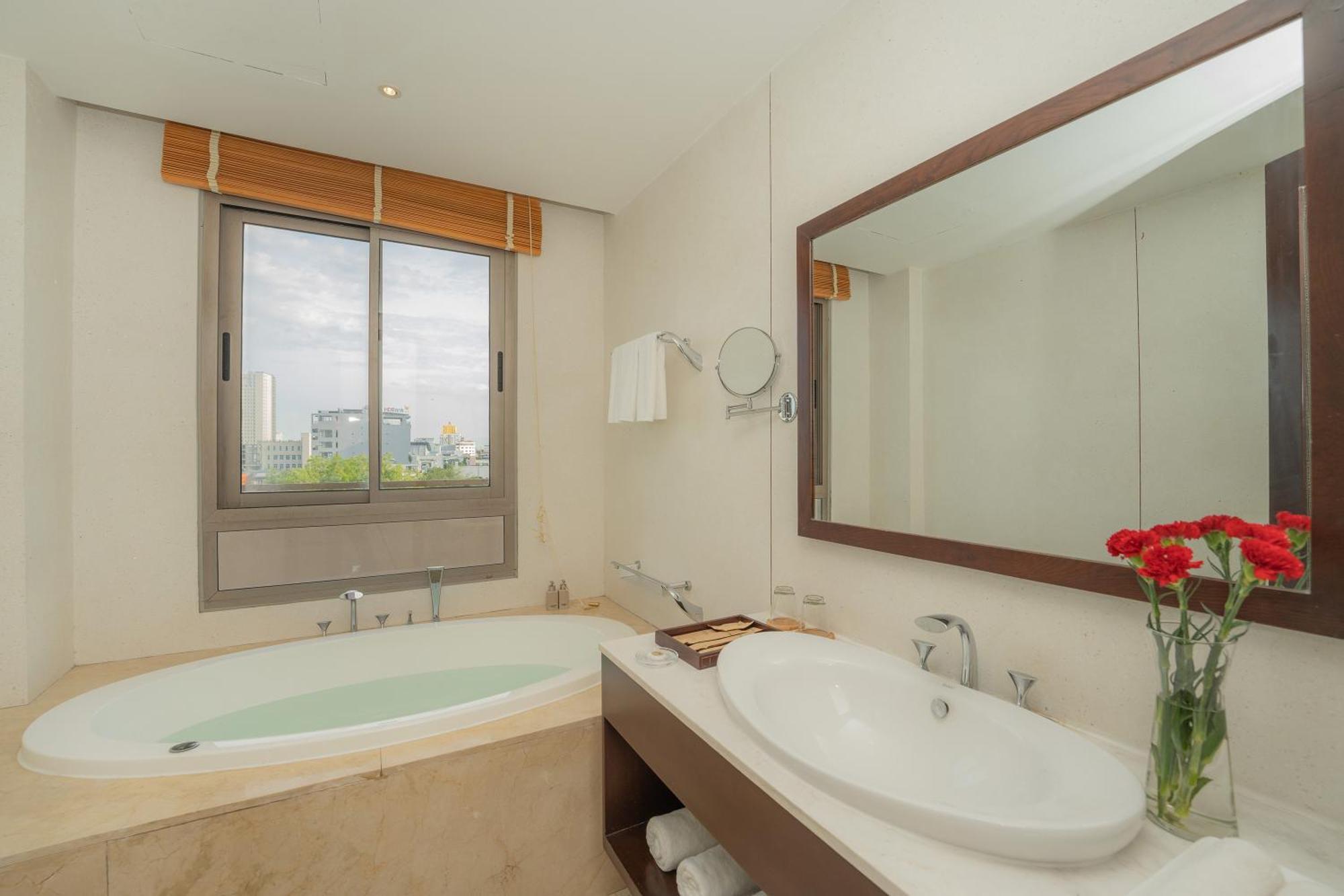 Dana Pearl Danang Hotel Exterior foto